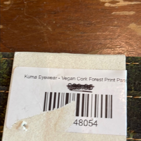 Kuma Tree Printed Wallet - Picture 3 of 7